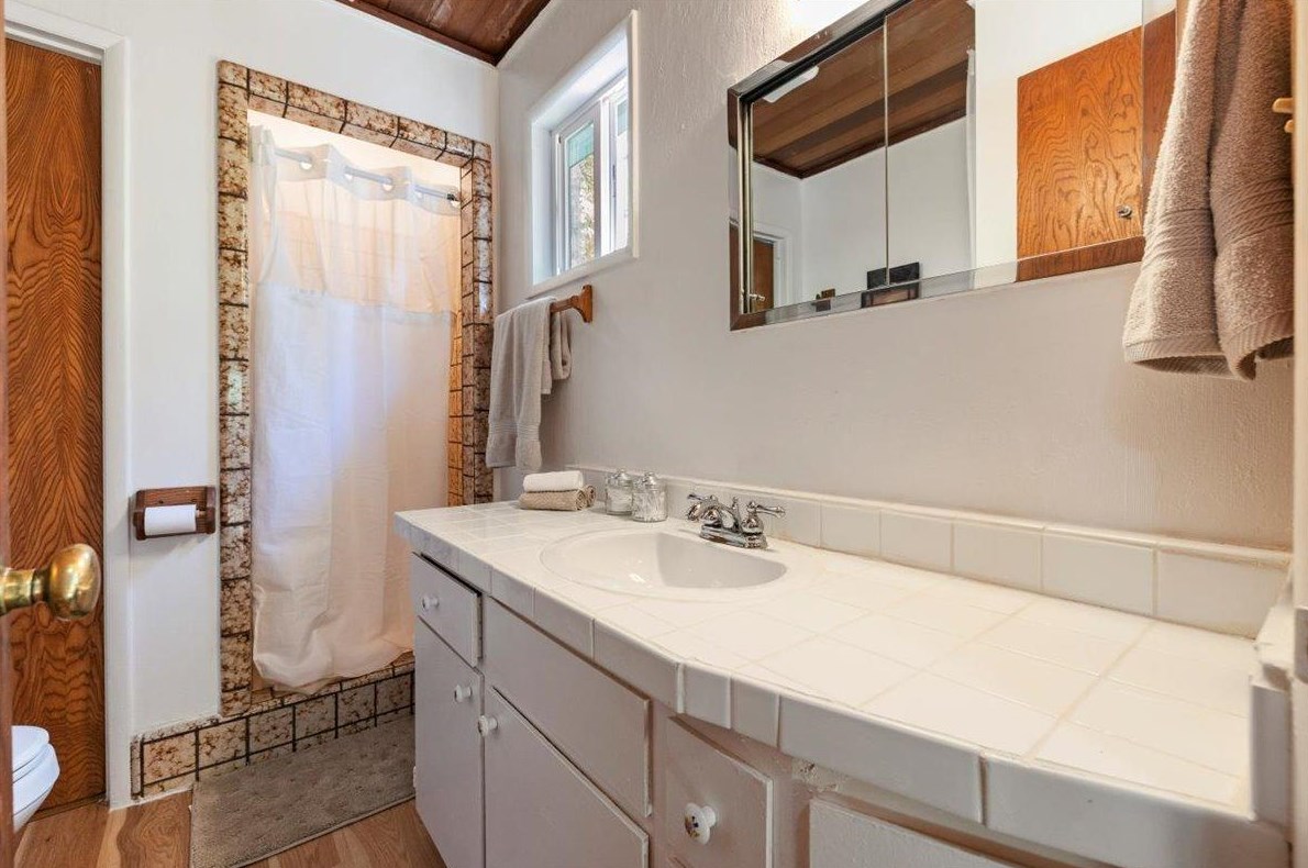 10131 Potlicker Rd, Grass Valley CA  exterior