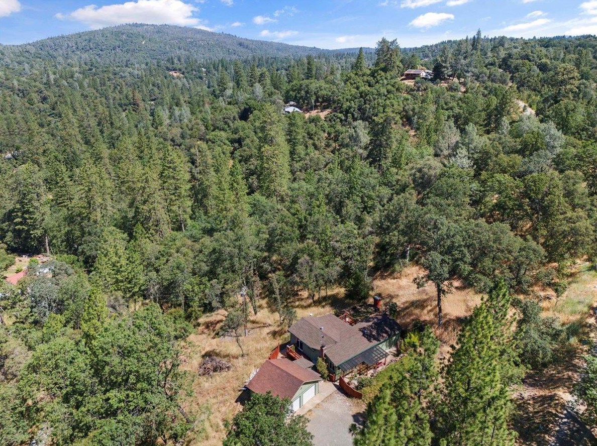 10131 Potlicker Rd, Grass Valley CA  exterior