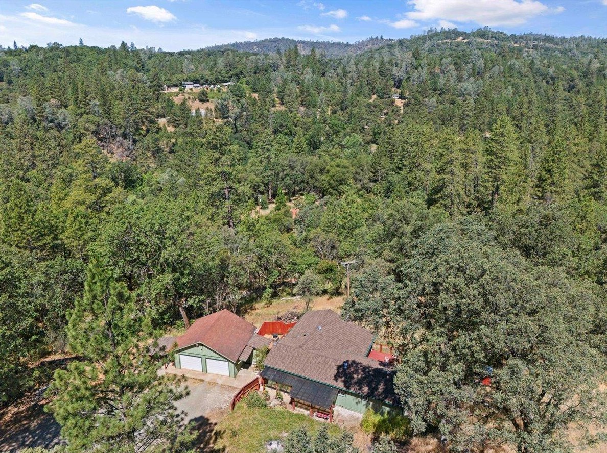10131 Potlicker Rd, Grass Valley CA  95949-9060 exterior