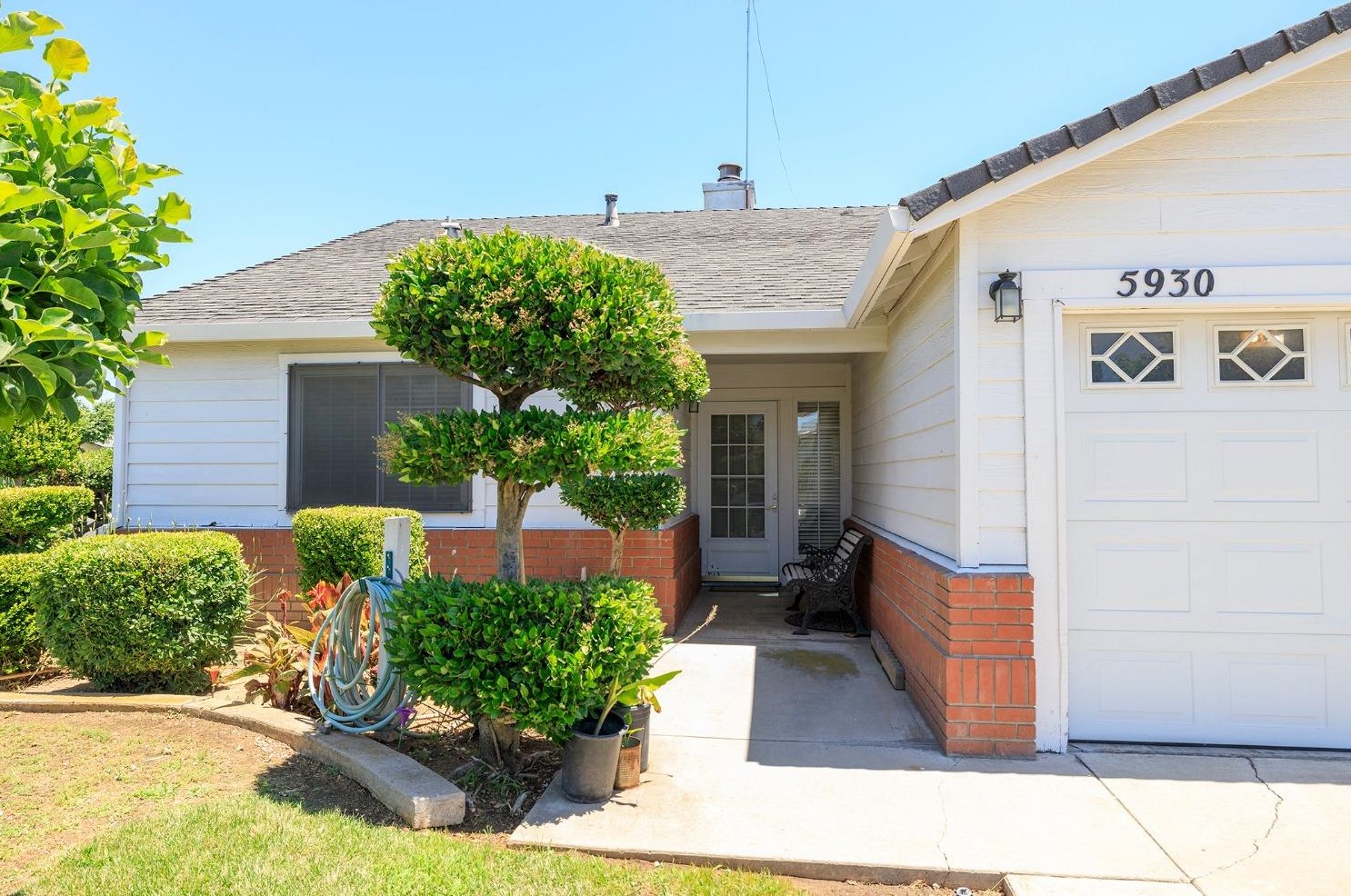 5930 Secretariat Ct, Riverbank CA  95367-3076 exterior