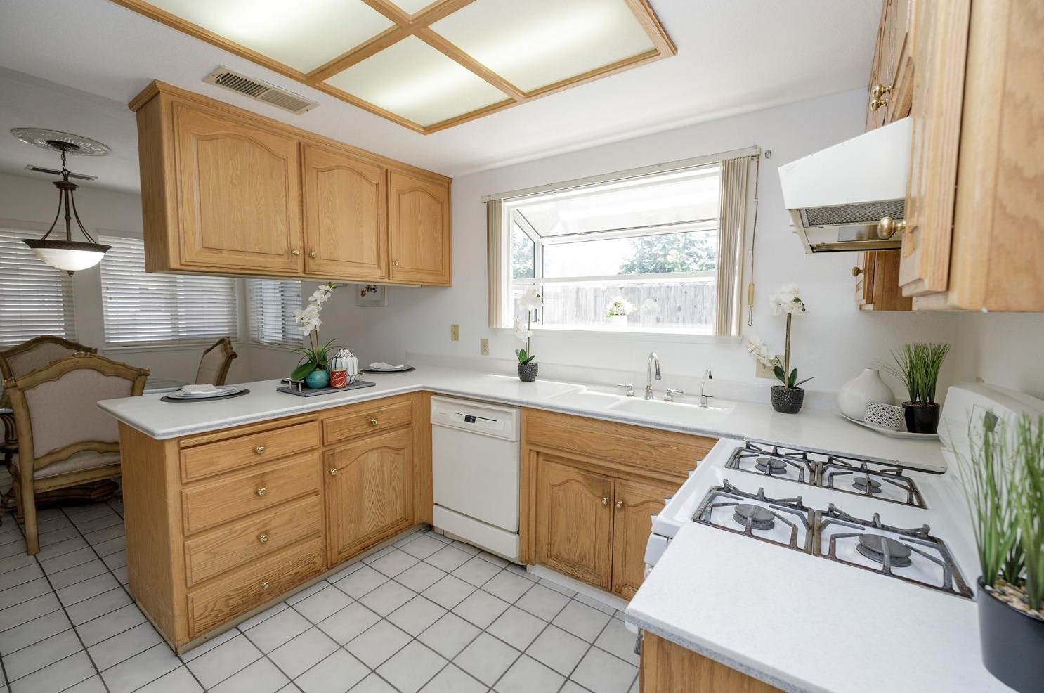 5930 Secretariat Ct, Riverbank CA  95367-3076 exterior