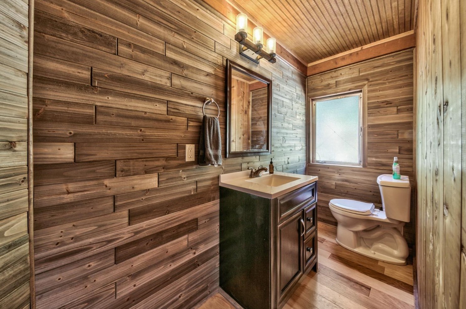 20625 Us Hwy 50, South Lake Tahoe CA  96150-5262 exterior