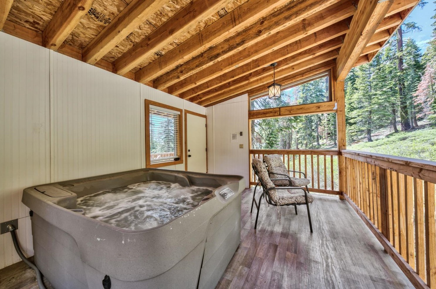 20625 Us Hwy 50, South Lake Tahoe CA  96150-5262 exterior