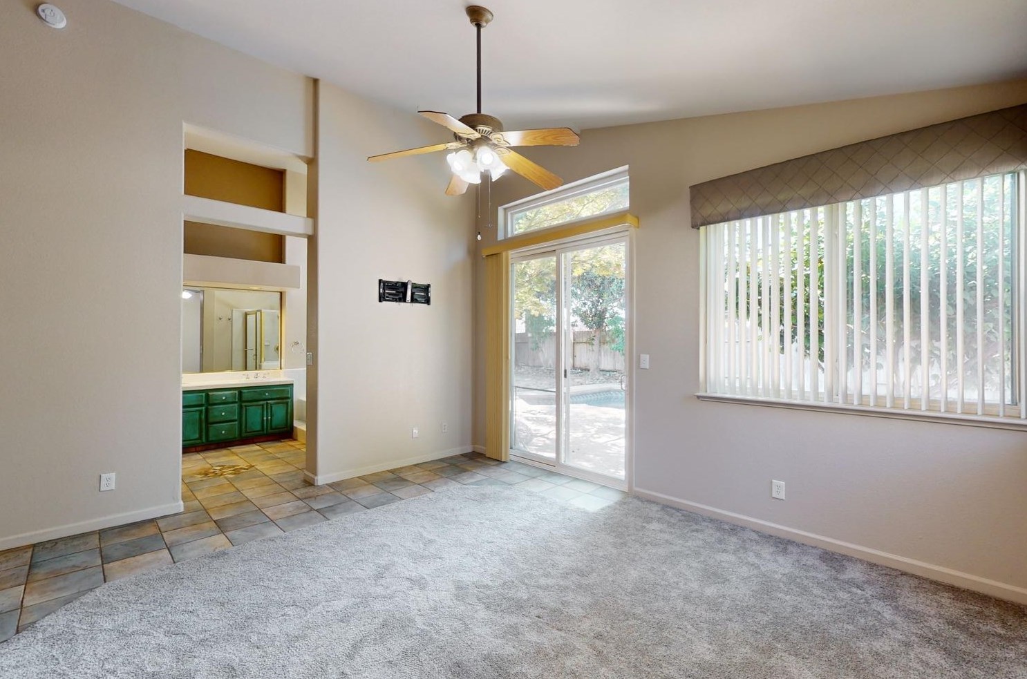 595 Millfront Ave, Yuba City CA 95991-8301 exterior