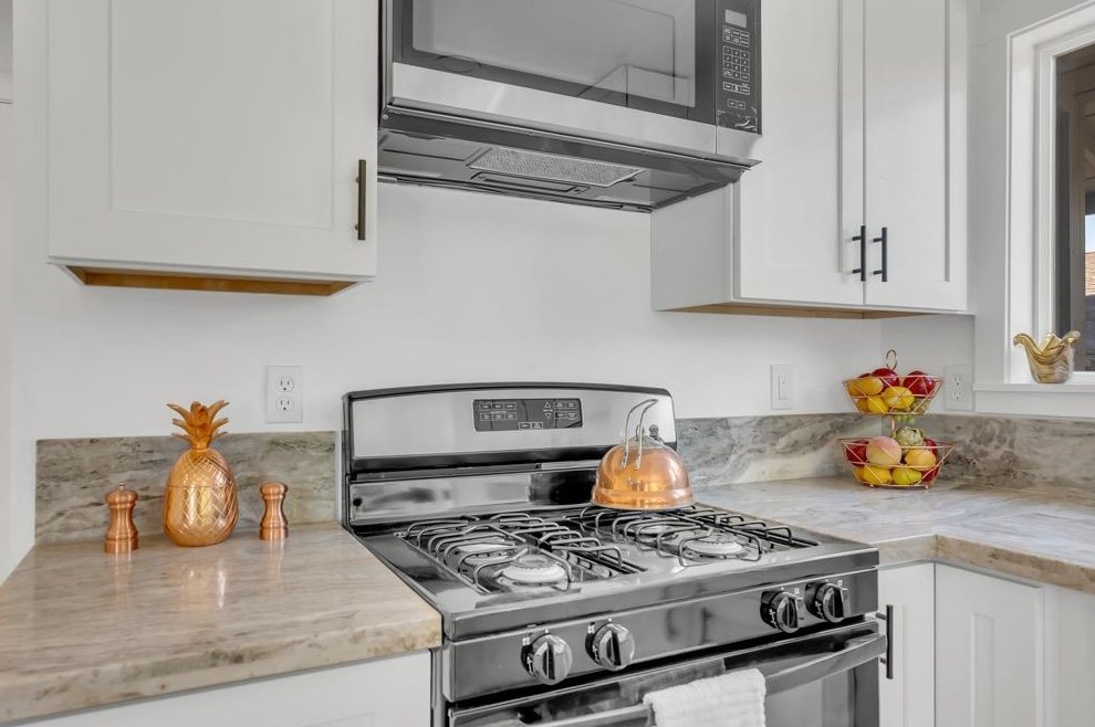 10487 Ambassador Dr, Rancho Cordova CA  95670-2278 exterior