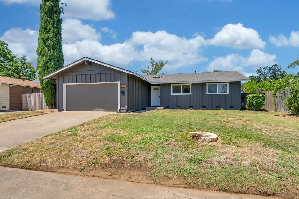 10487 Ambassador Dr, Rancho Cordova CA  95670-2278 exterior