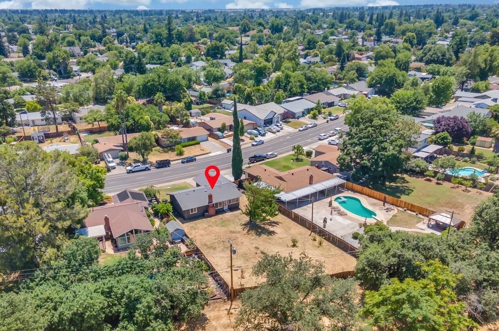 10487 Ambassador Dr, Rancho Cordova CA  95670-2278 exterior