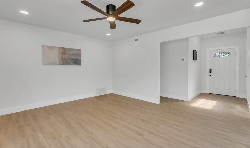 10487 Ambassador Dr, Rancho Cordova CA  95670-2278 exterior