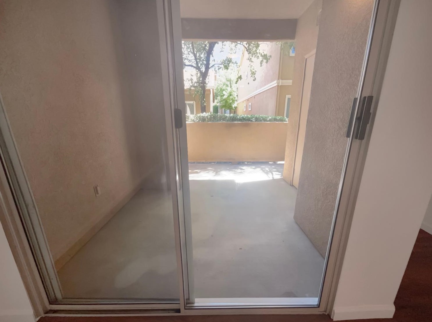 501 Gibson Dr, Roseville CA 95678-6513 exterior