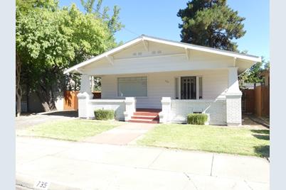 735 W Acacia Street, Stockton, CA 95203 - Photo 1