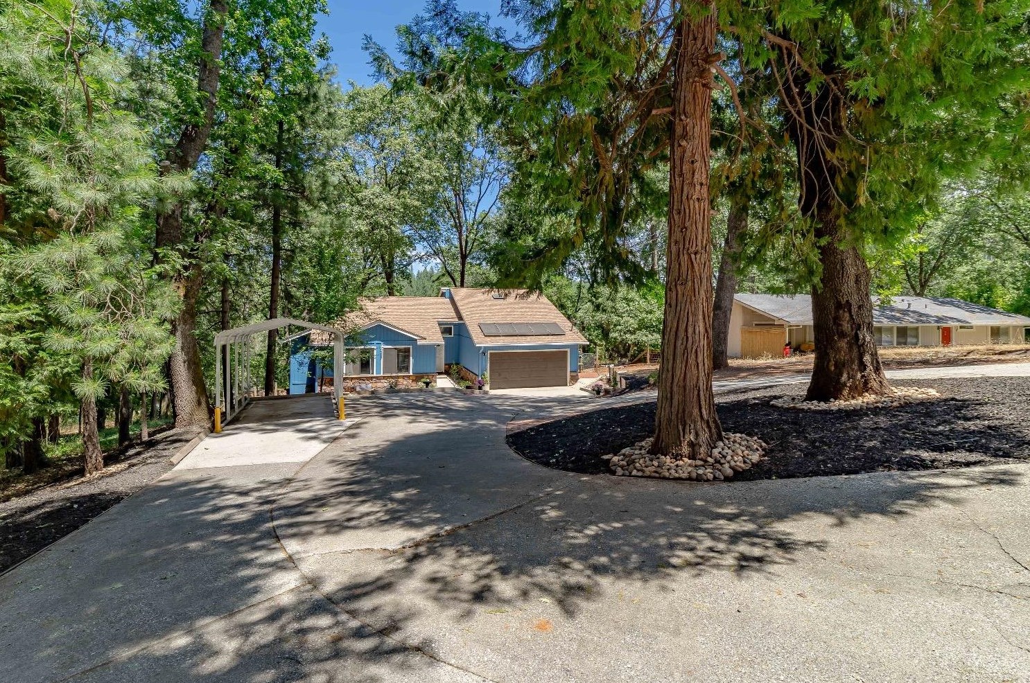 11594 Francis Dr, Grass Valley CA  95949-6675 exterior