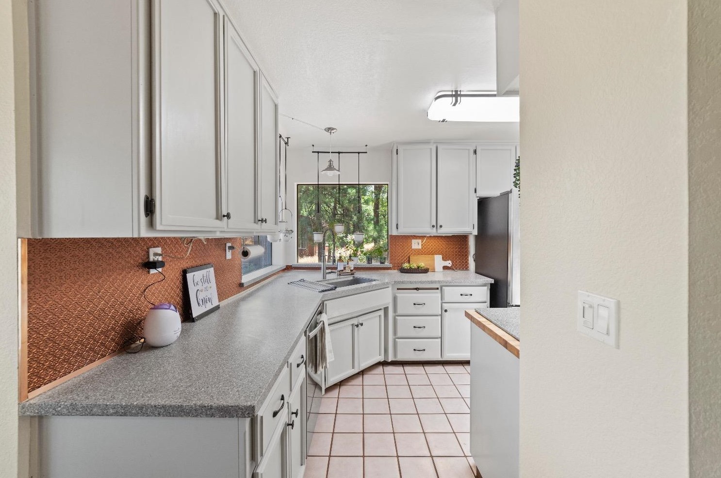 11594 Francis Dr, Grass Valley CA  95949-6675 exterior