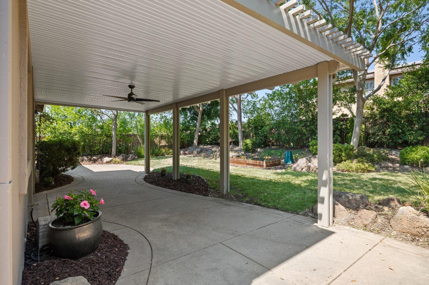 5305 Garlenda Dr, Folsom CA  95762-5534 exterior