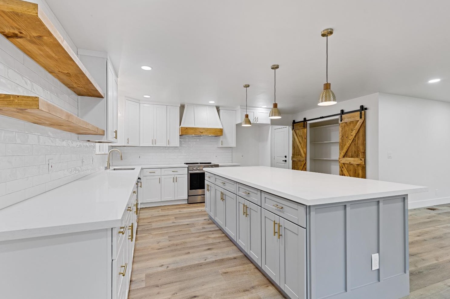 10835 Henson Way, Grass Valley CA  95949-6811 exterior