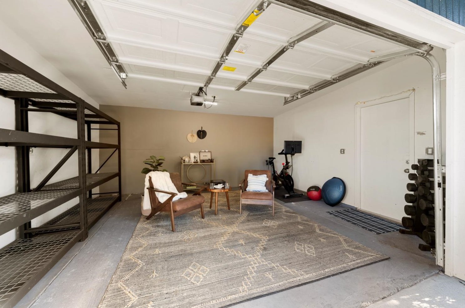 3042 7th Ave, Sacramento CA  95817-3267 exterior