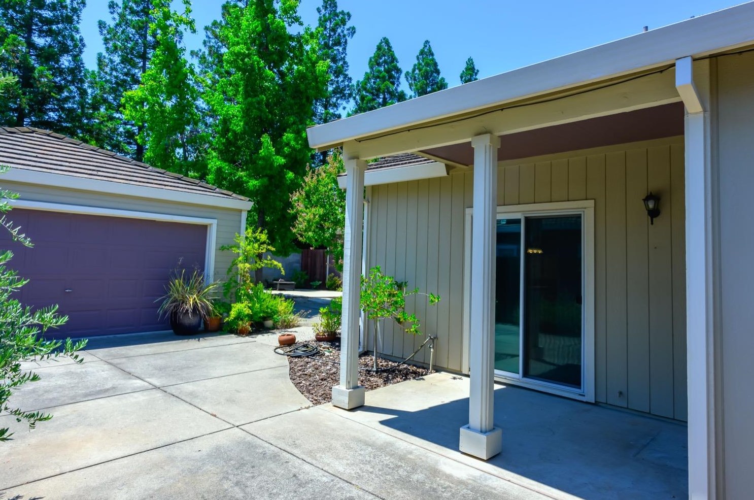 344 Parker Dr, Folsom CA  95630-7928 exterior