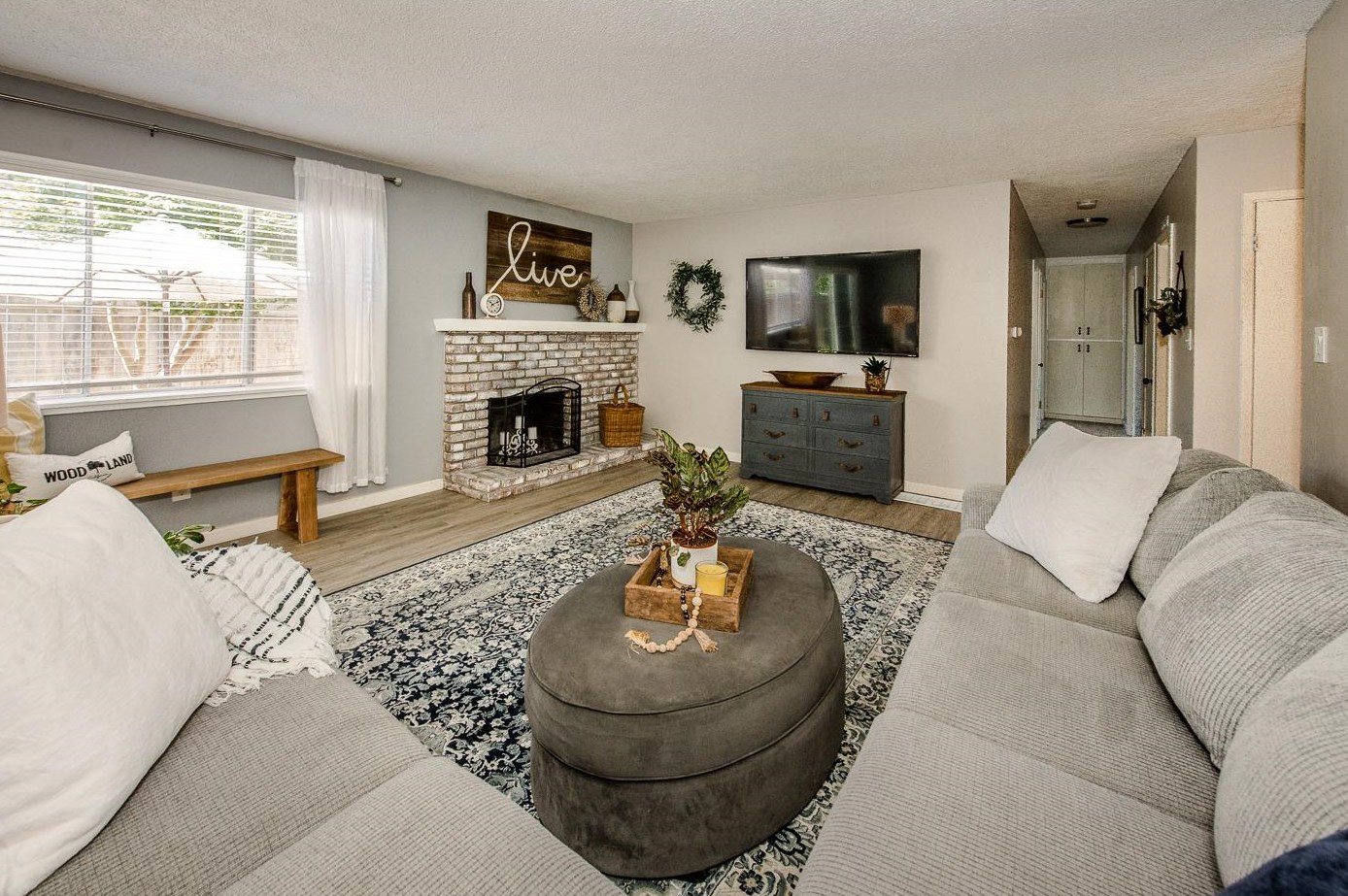 726 Gibson Rd, Woodland CA  95695-4847 exterior
