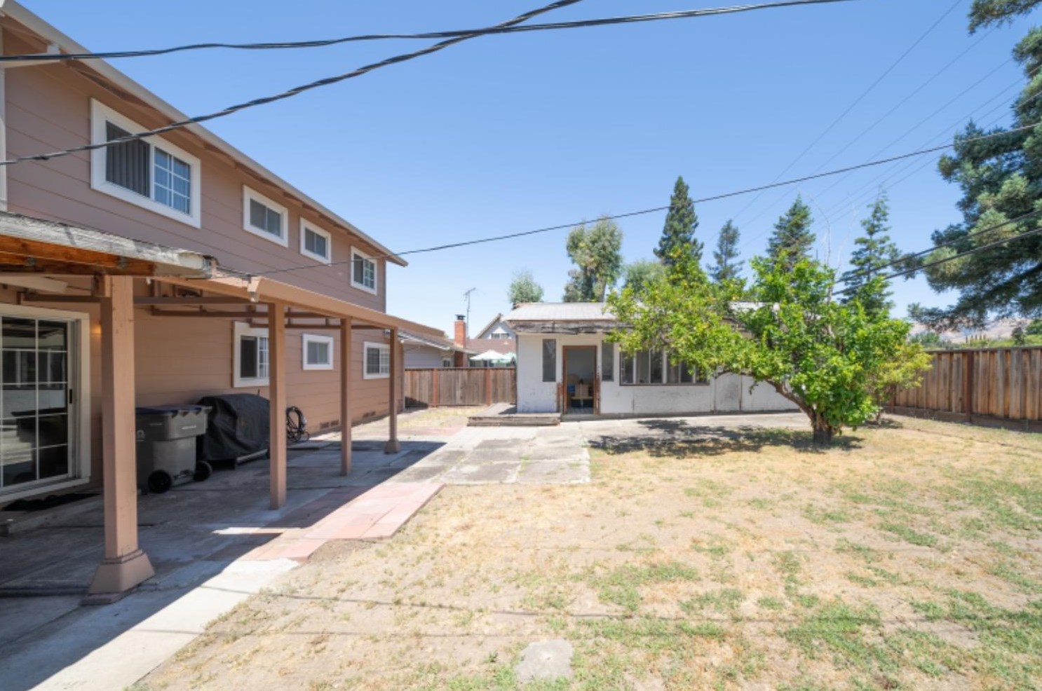 2076 Morrill Ave, San Jose CA  95132-1127 exterior