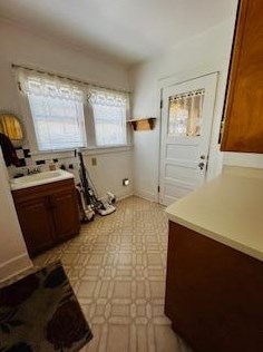 126 Minaret Ave, Turlock CA 95380-4162 exterior