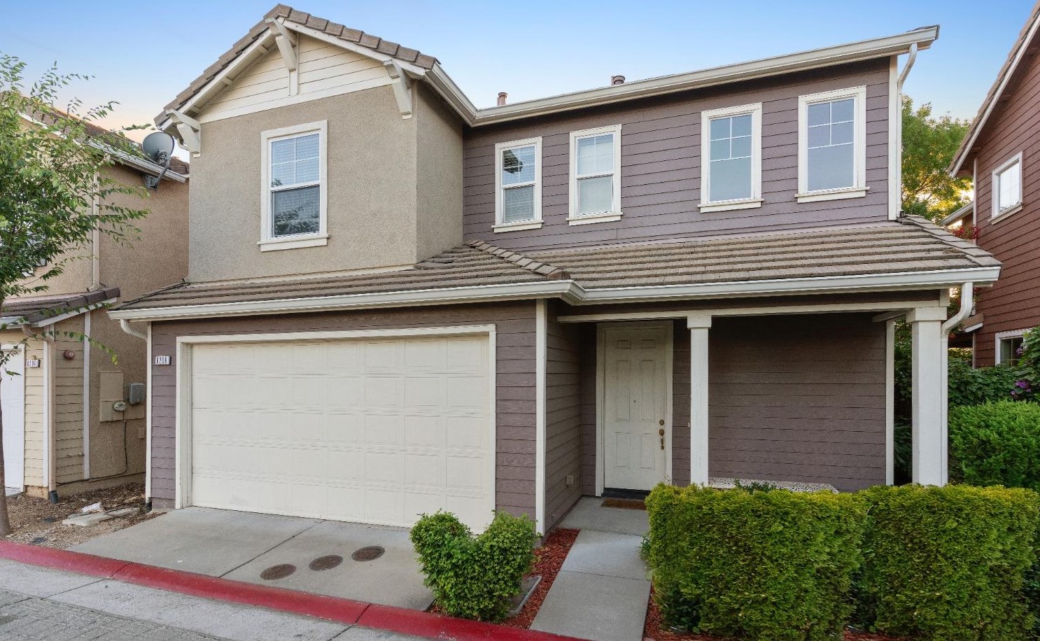 8206 Crystal Walk Cir, Elk Grove CA  95758-8081 exterior