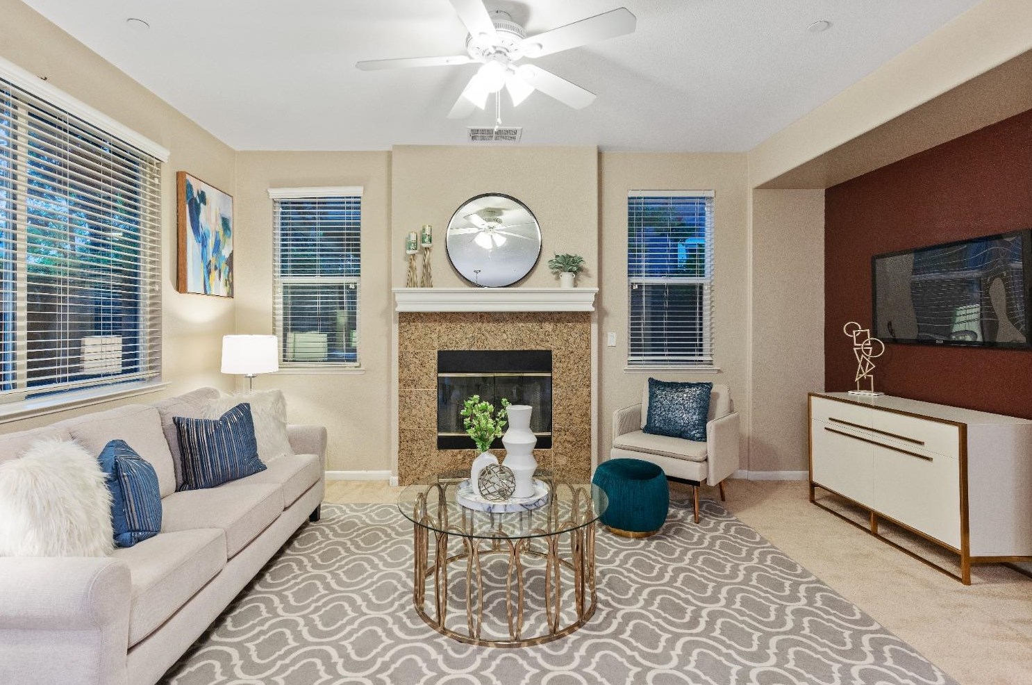 8206 Crystal Walk Cir, Elk Grove CA  95758-8081 exterior