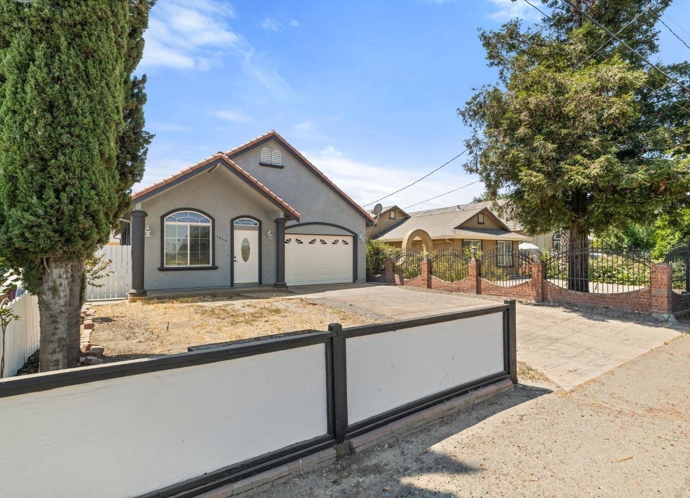 1444 Bell Ave, Sacramento CA  95838-2806 exterior