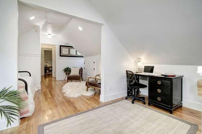 1515 41st St, Sacramento CA  95819-4042 exterior