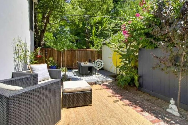 1515 41st St, Sacramento CA  95819-4042 exterior