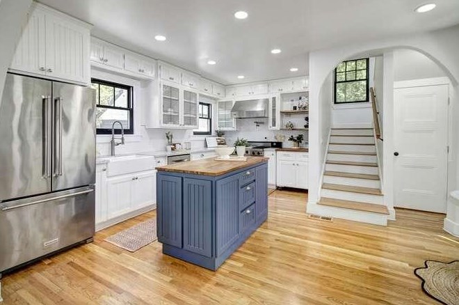 1515 41st St, Sacramento CA  95819-4042 exterior
