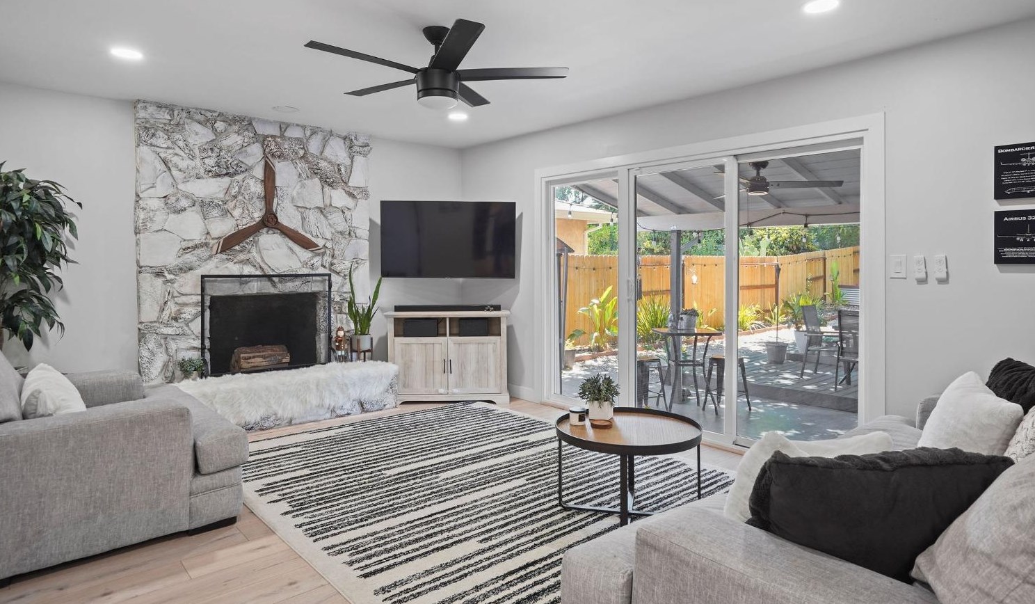 6290 14th St, Sacramento CA  95831-1806 exterior