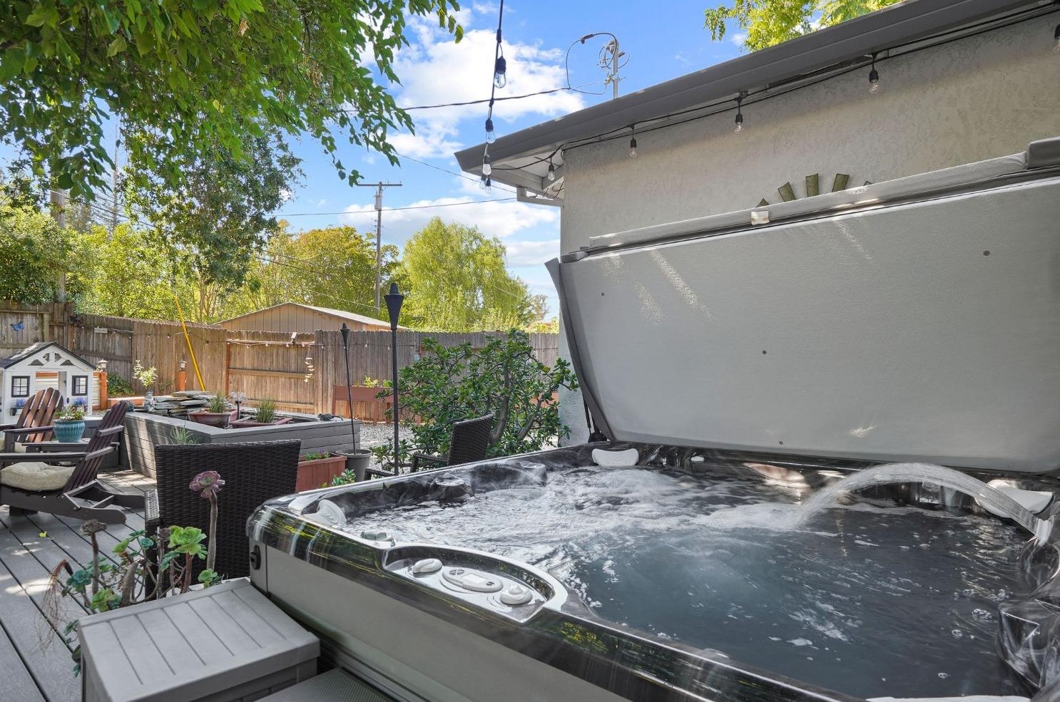 6290 14th St, Sacramento CA  95831-1806 exterior