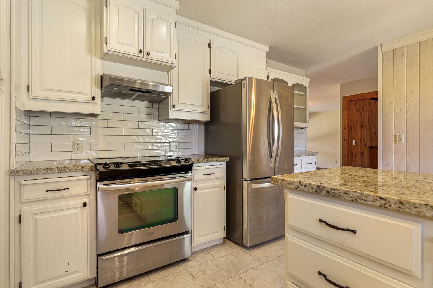 2441 El Camino Dr, Turlock CA  95380-3609 exterior