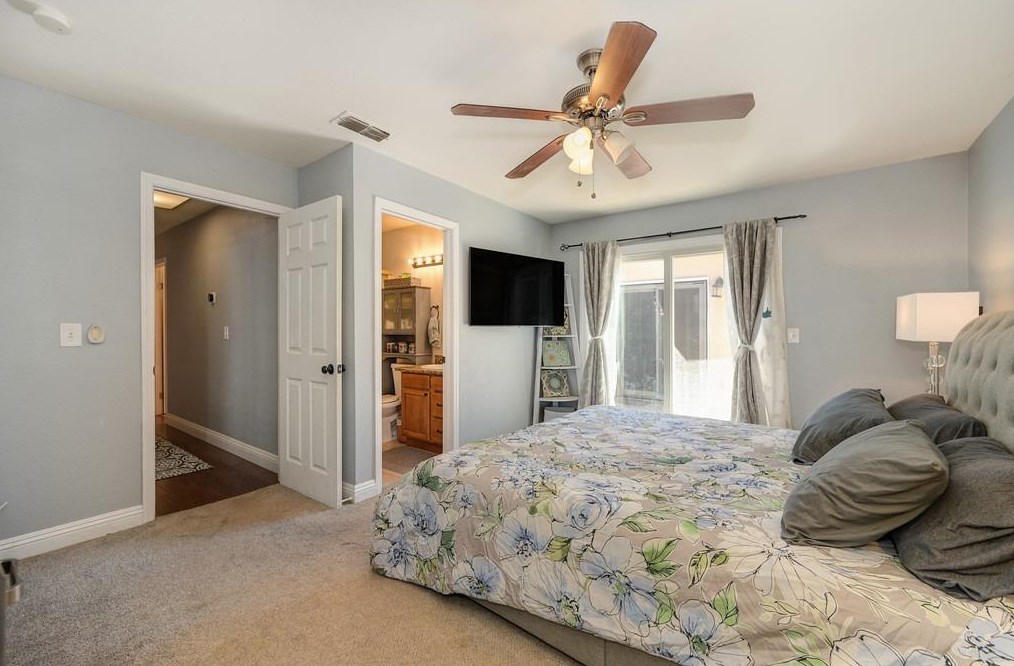 2919 Camarillo Dr, Sacramento CA  95833-1732 exterior