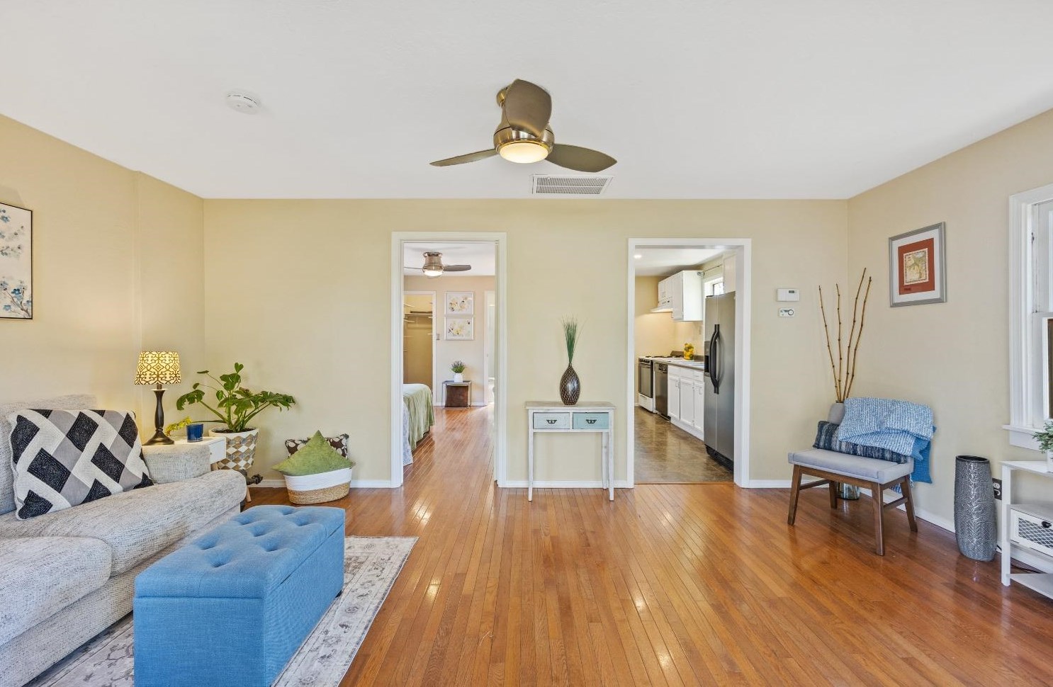 4425 54th St, Sacramento CA  95820-4142 exterior