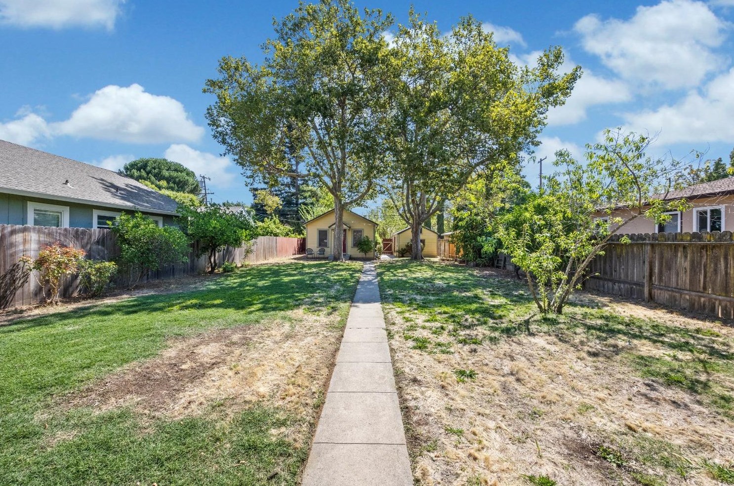 4425 54th St, Sacramento CA  95820-4142 exterior