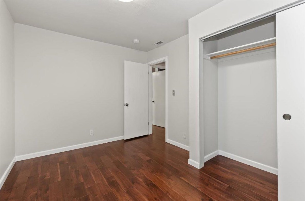 504 T St, Sacramento CA  95811-6916 exterior