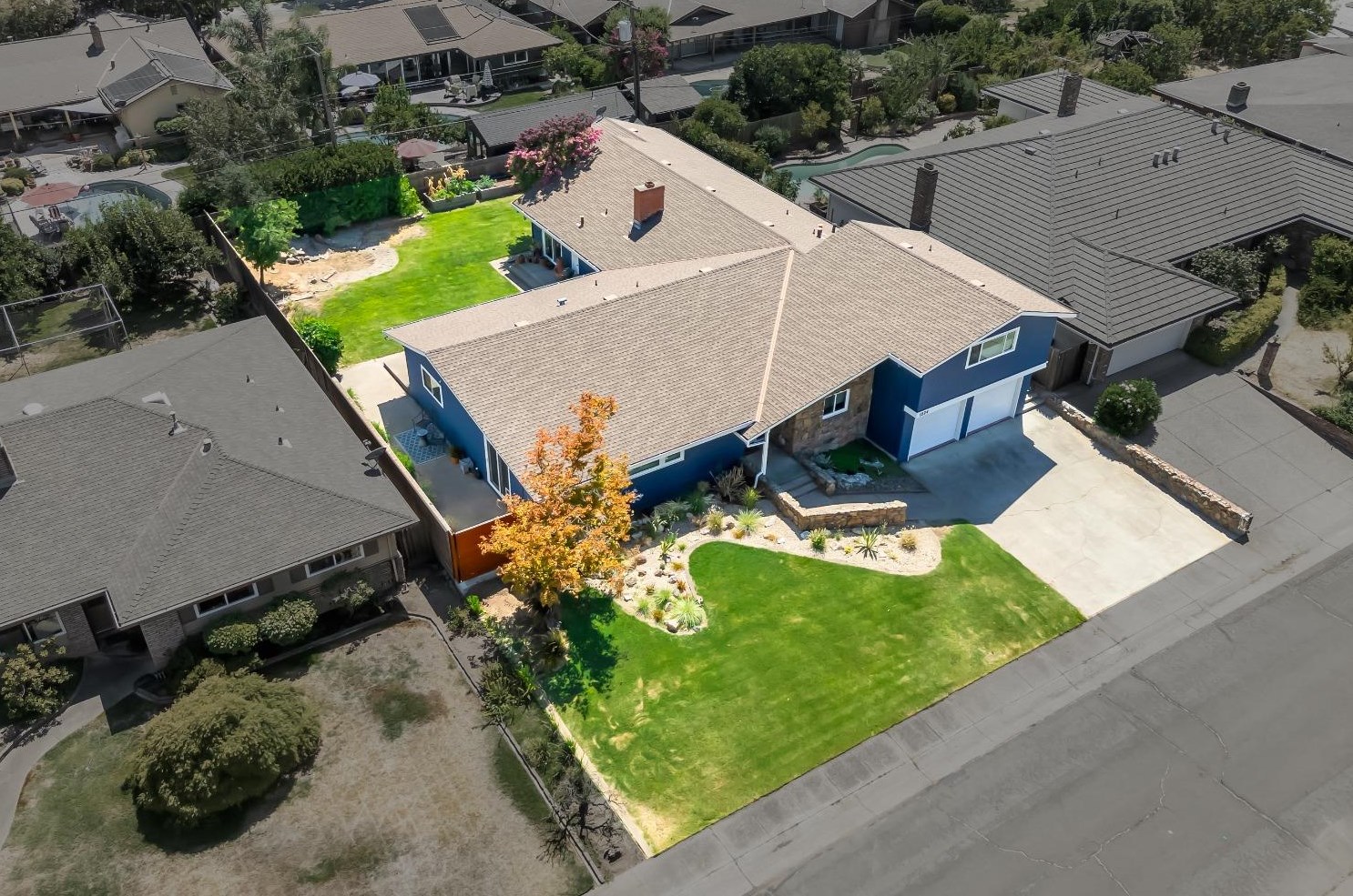 1224 41st Ave, Sacramento CA  95822-2943 exterior