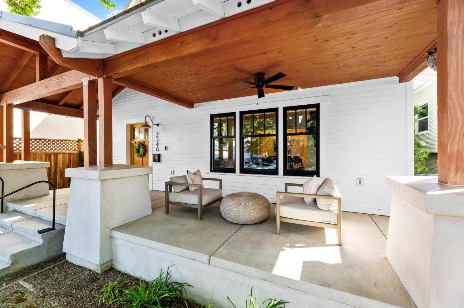 2340 Castro Way, Sacramento CA  95818-3234 exterior
