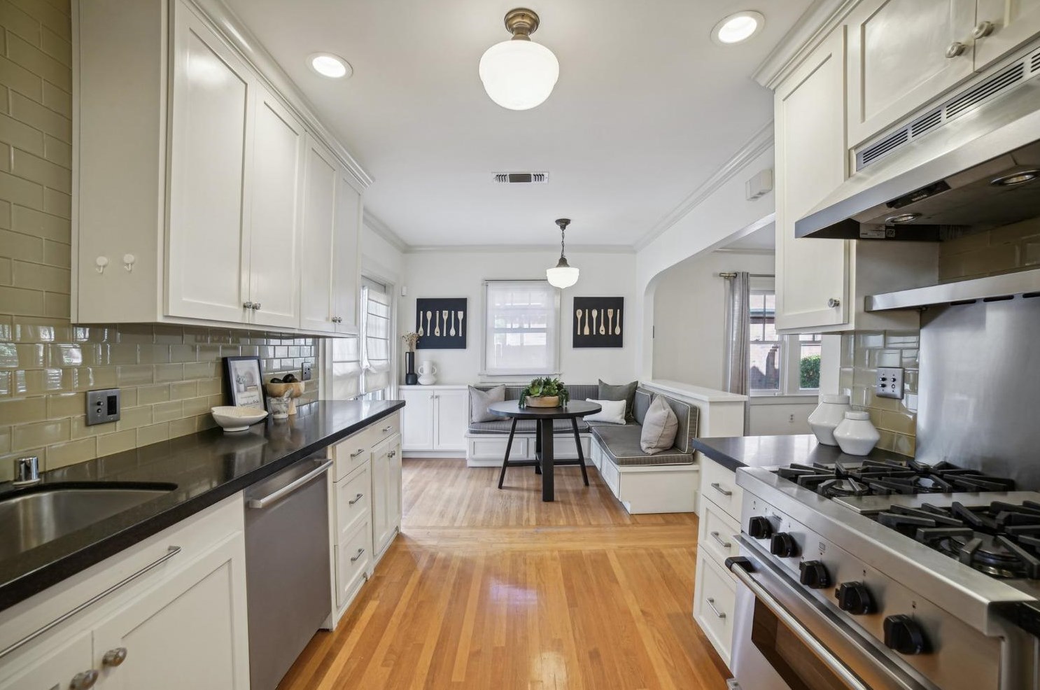 2871 3rd Ave, Sacramento CA  95818-2707 exterior