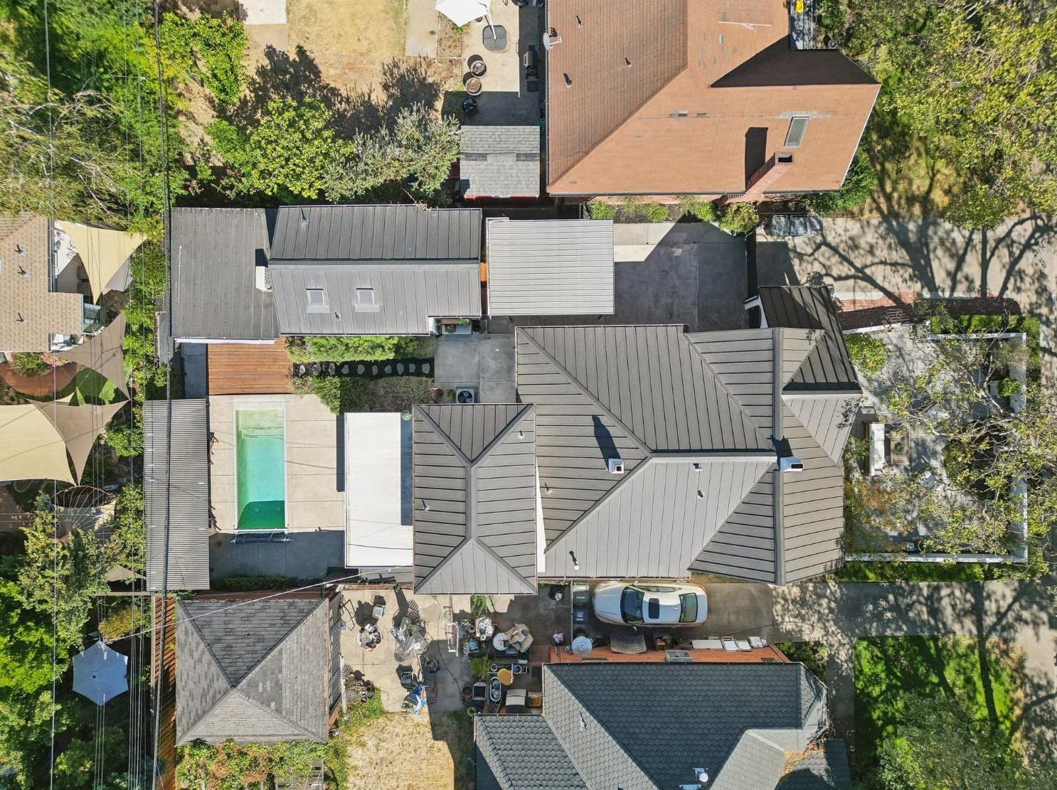 2871 3rd Ave, Sacramento CA  95818-2707 exterior