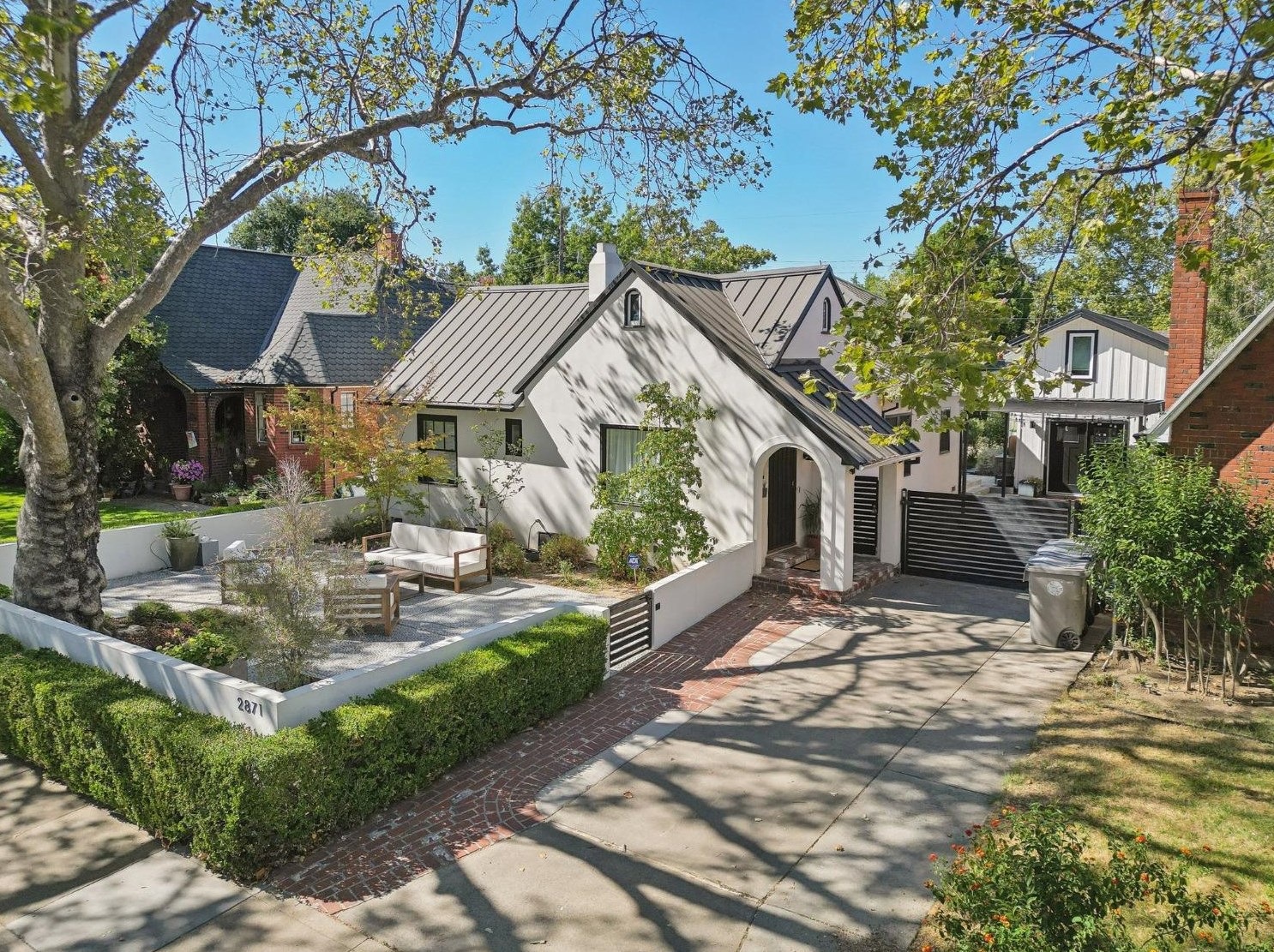 2871 3rd Ave, Sacramento CA  95818-2707 exterior