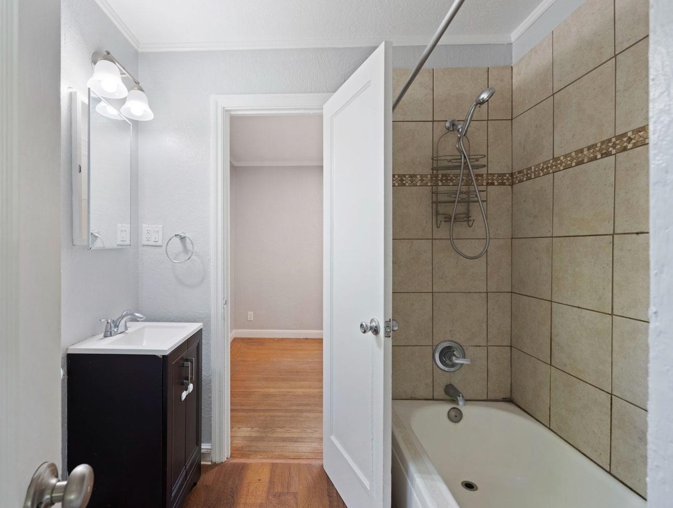 621 D St, Davis CA 95616-3714 exterior