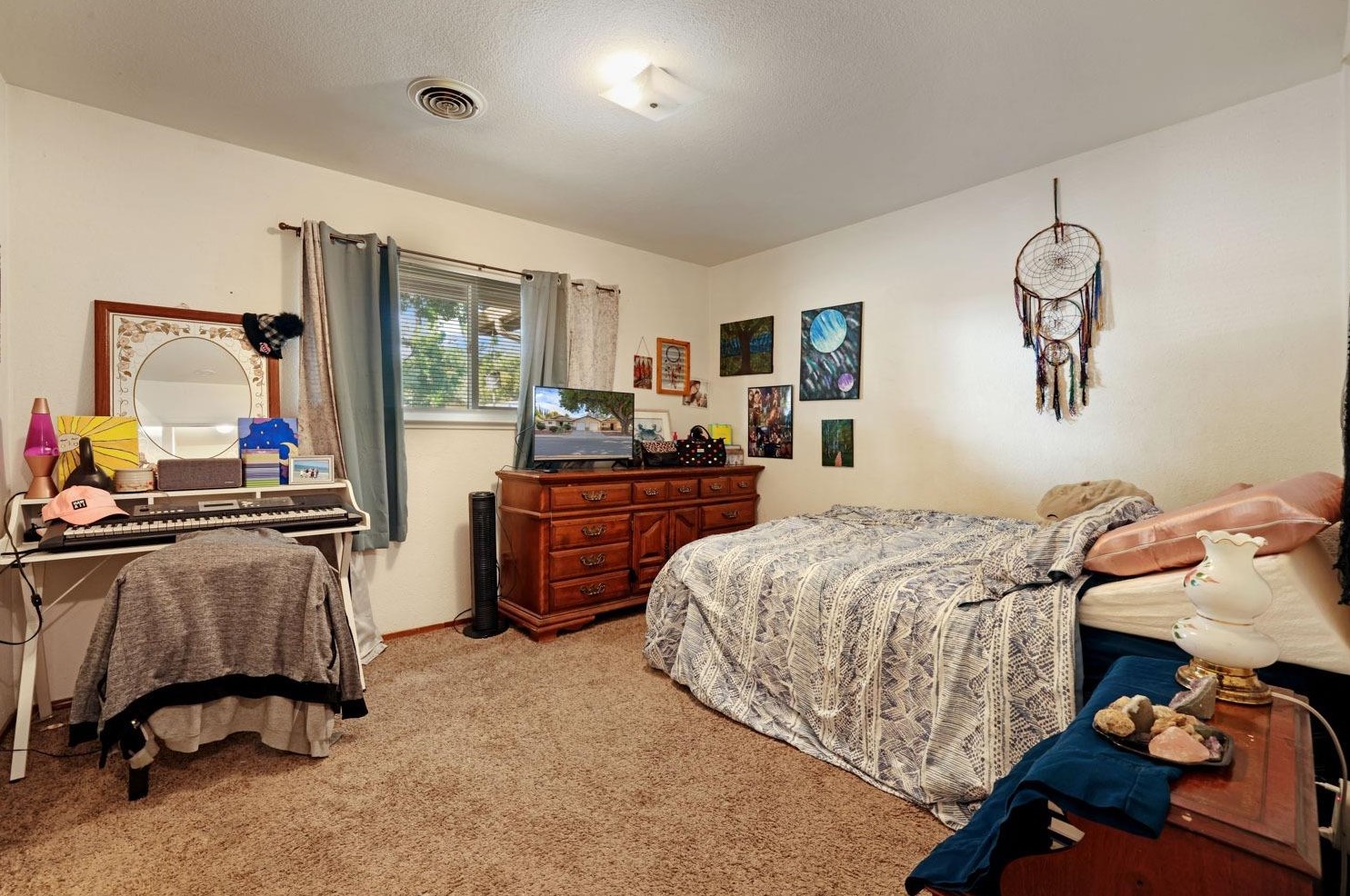 1900 Floyd Ave, Modesto CA  95355-2206 exterior