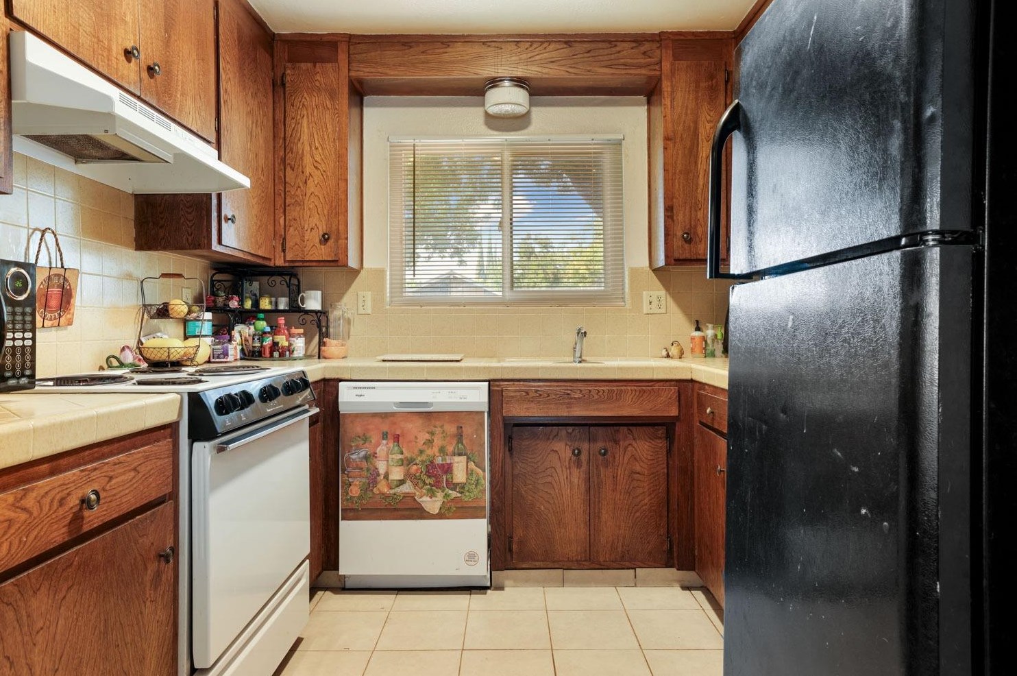 1900 Floyd Ave, Modesto CA  95355-2206 exterior