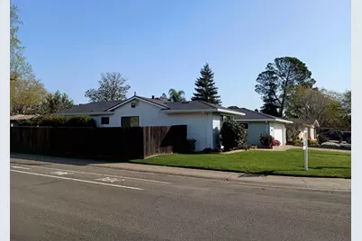 8401 Grinnel Way, Sacramento, CA 95826 - Photo 5