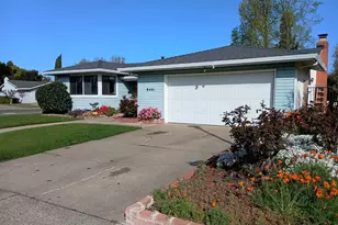 8401 Grinnel Way, Sacramento, CA 95826 - Photo 3