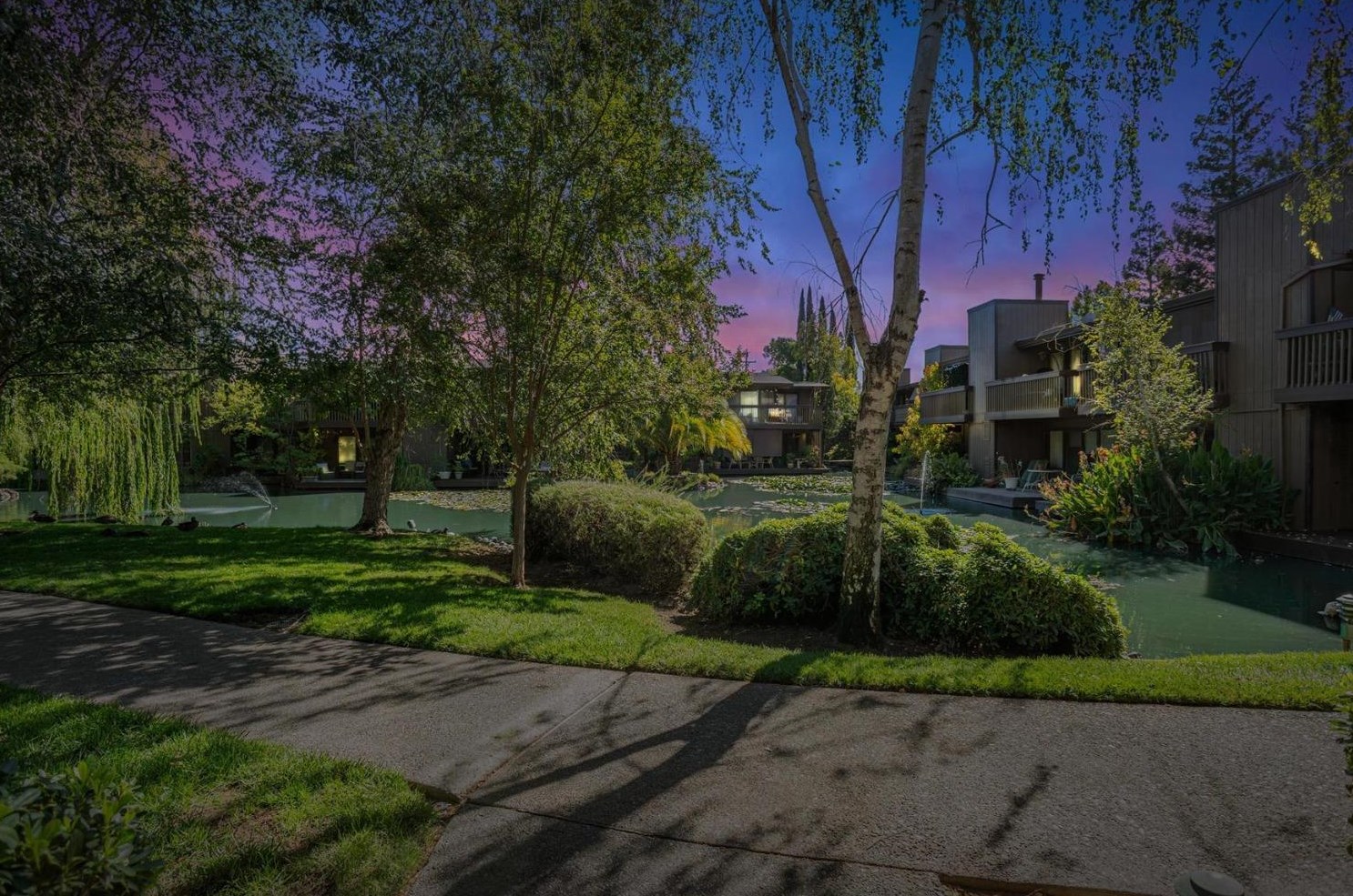 2416 Larkspur Ln, Sacramento CA  95825-4120 exterior