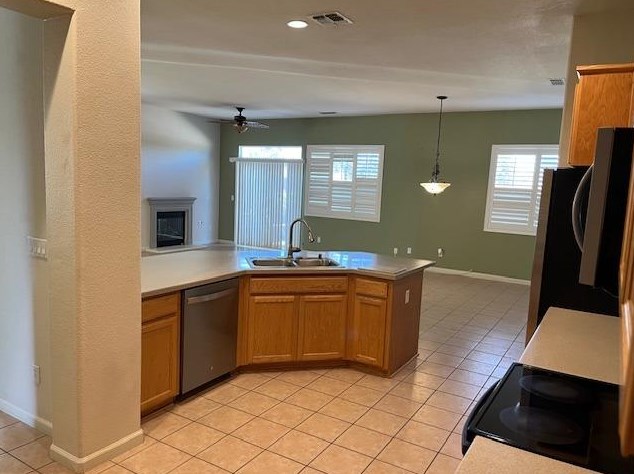 643 Orestimba Peak Dr, Newman CA  95360-9515 exterior