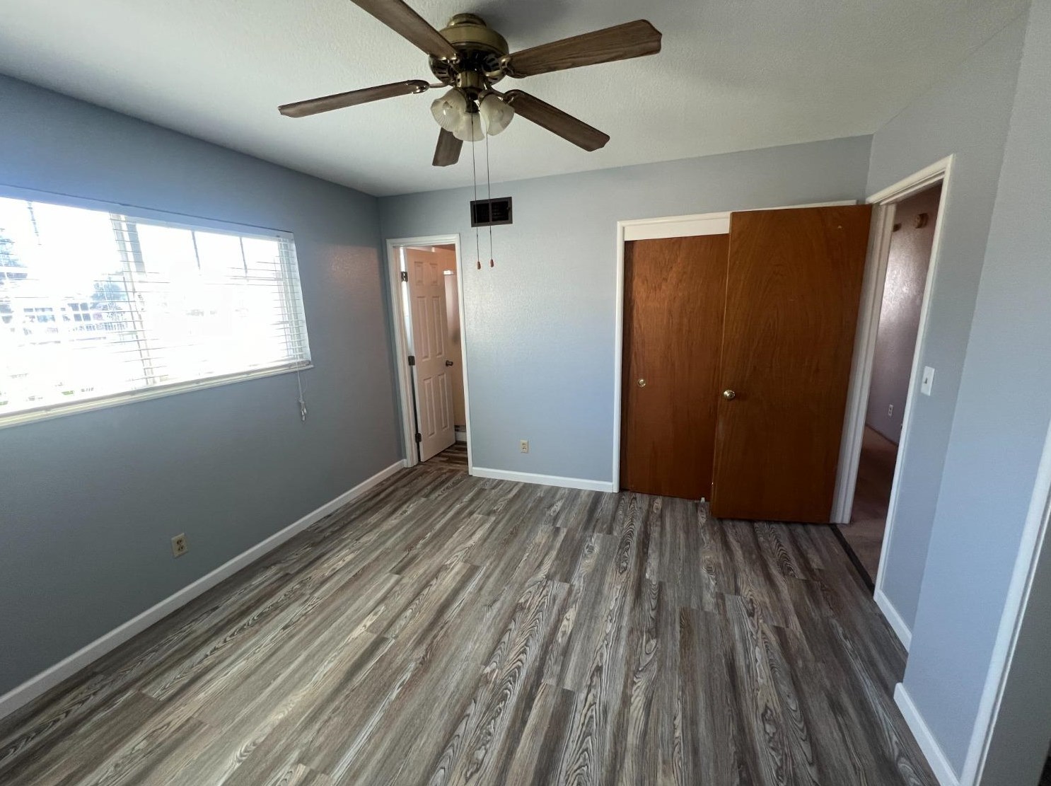 1170 Minaret Ave, Turlock CA 95380-5526 exterior