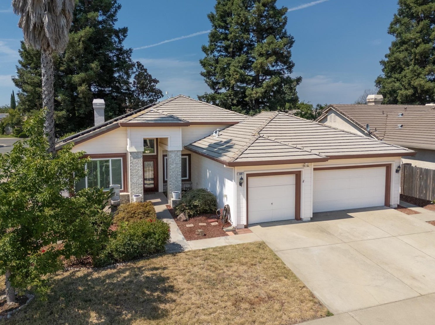 595 Millfront Ave, Yuba City CA 95991-8301 exterior